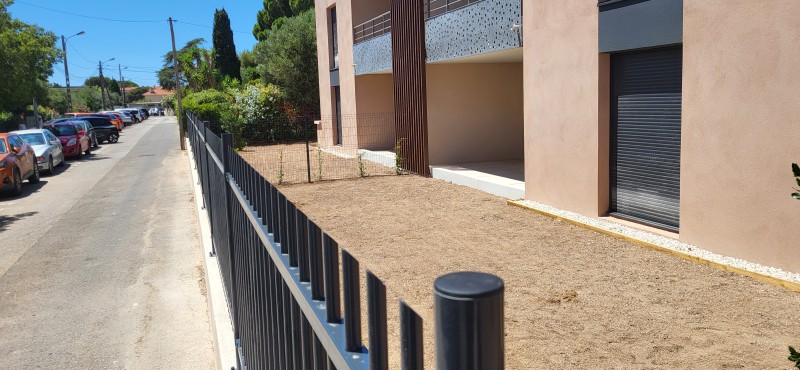 Fourniture et pose de clotures en barreaudage sur la commune de Bandol