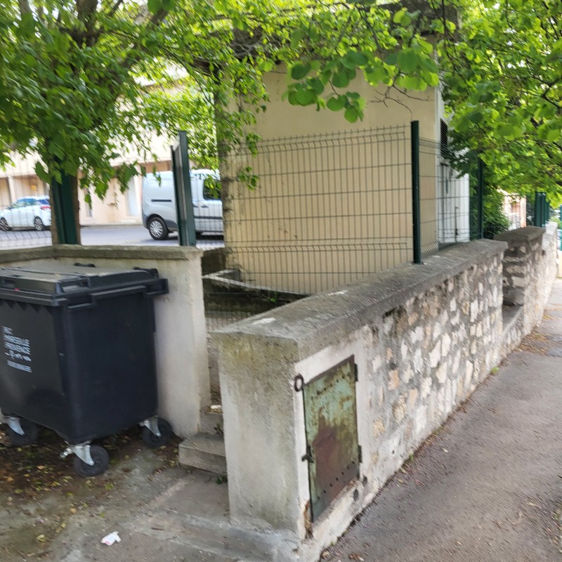 pose de clotures en panneaux rigides sur la commune d Aix-en-Provence pour une copropriété 
